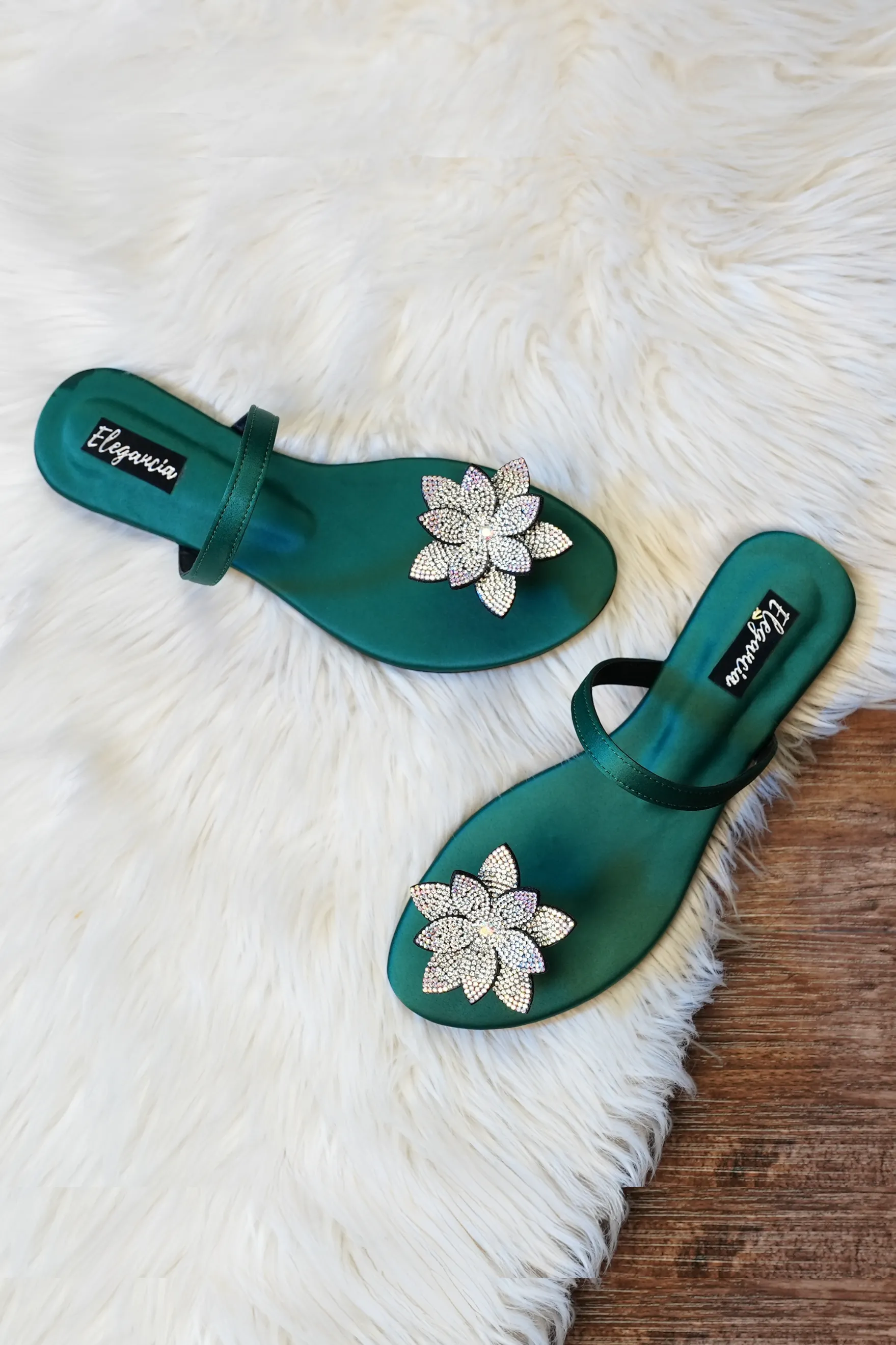 Elegancia-Women's Flat Floral Slide-EDEN
