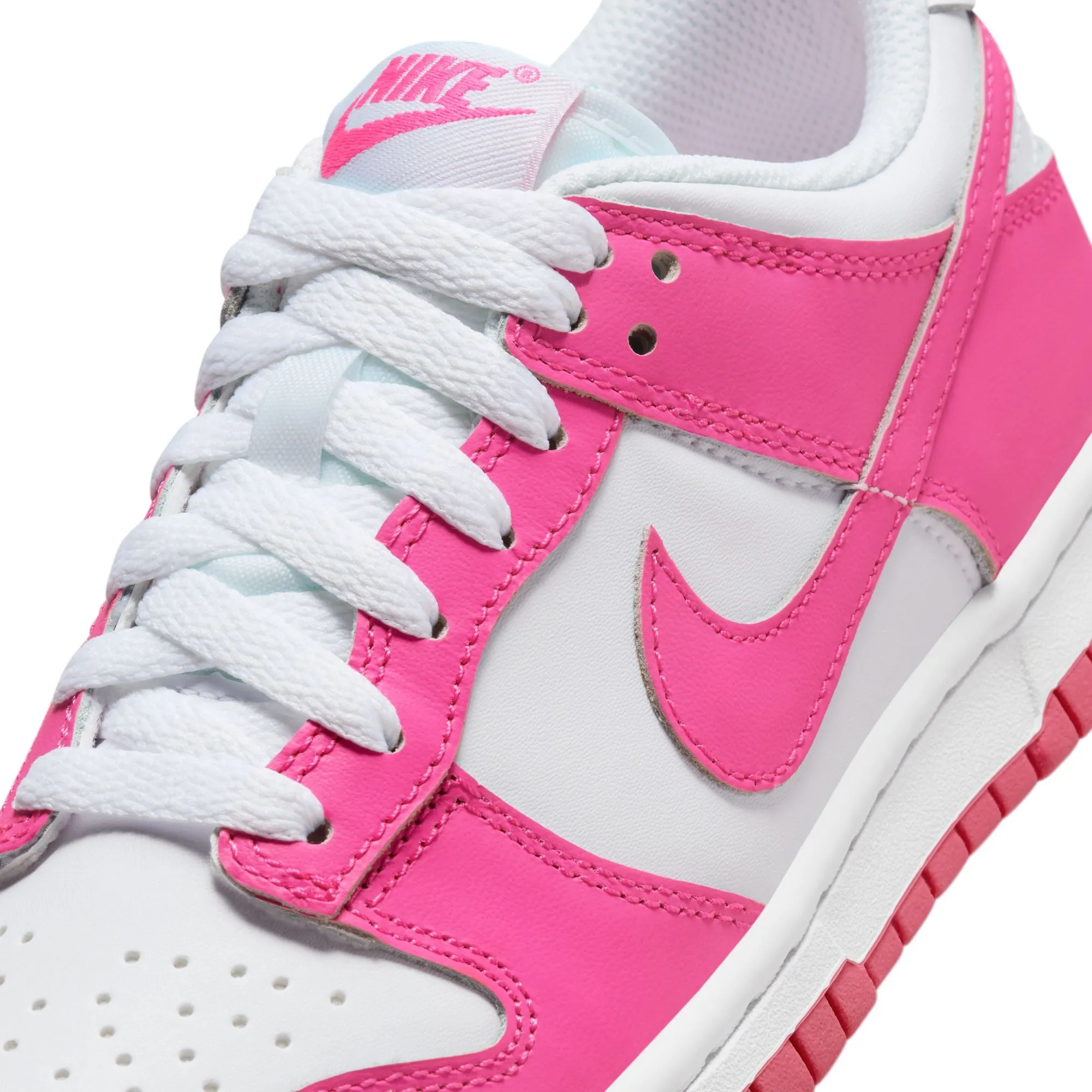 KIDS NIKE DUNK LOW GS (WHITE/LASER FUCHSIA)