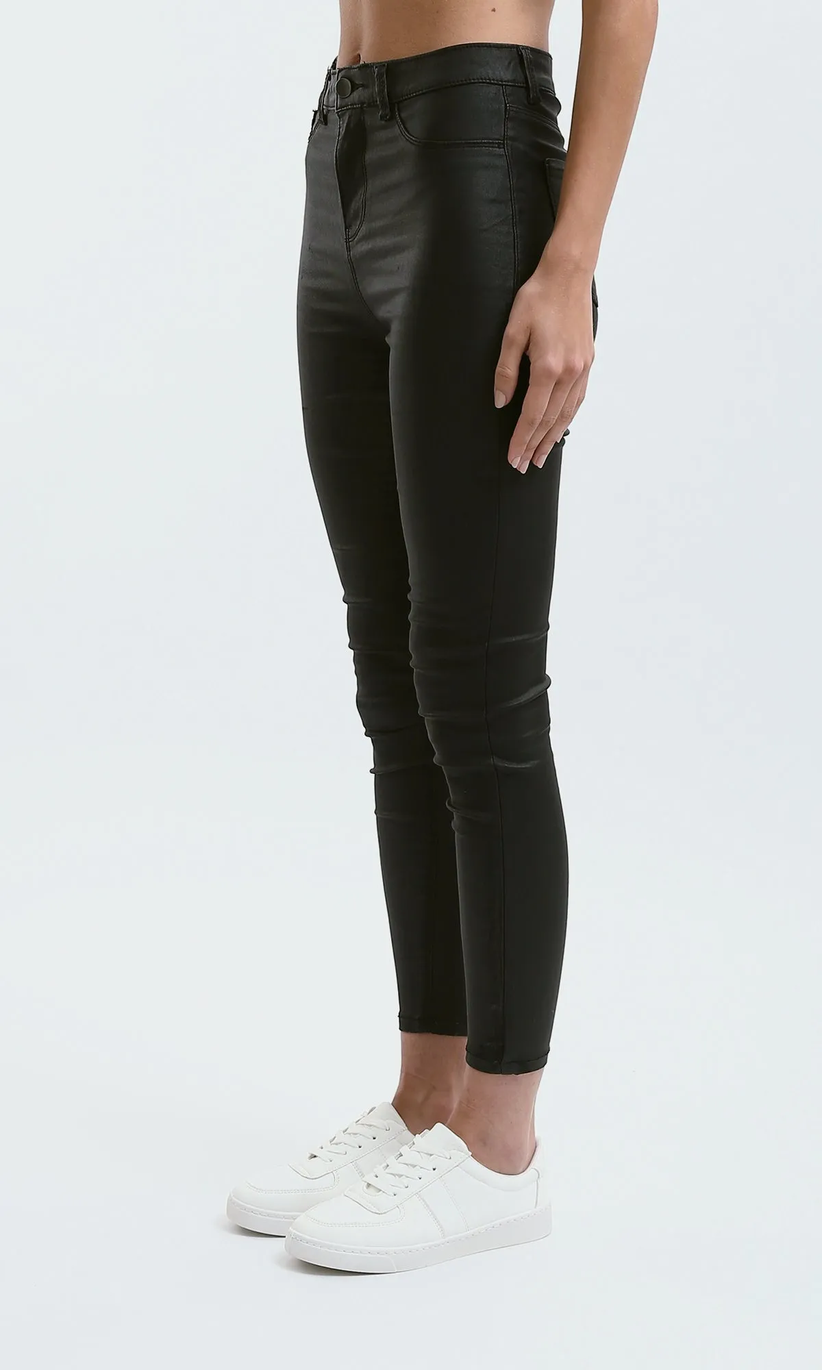 O188579-S24W529-L.BLUE (WTJ)